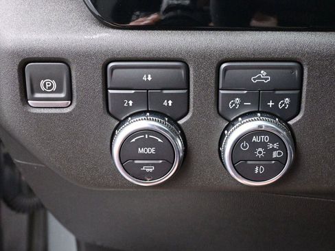 Used 2024 GMC Sierra 2500 SLE w/ SLE Convenience Package AWD/4WD image 20