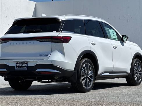 New 2026 INFINITI QX60 Luxe w/ Cargo Package AWD/4WD image 4