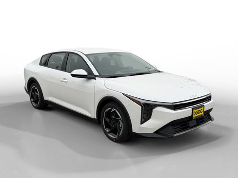 New 2025 Kia K4 EX image 7