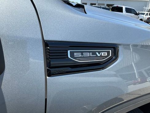 Used 2025 GMC Sierra 1500 Elevation AWD/4WD image 10