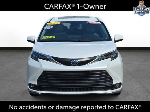 Certified 2025 Toyota Sienna XLE AWD/4WD image 2