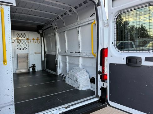 Used 2020 RAM ProMaster 2500 FWD image 23