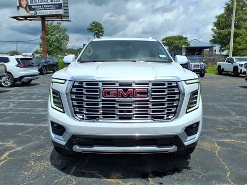 New 2026 GMC Yukon Denali w/ Sun & Power Step Package RWD image 2