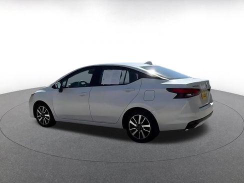 Used 2025 Nissan Versa SV FWD image 15
