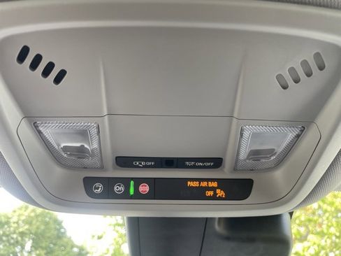 Used 2024 Chevrolet Malibu LT image 30