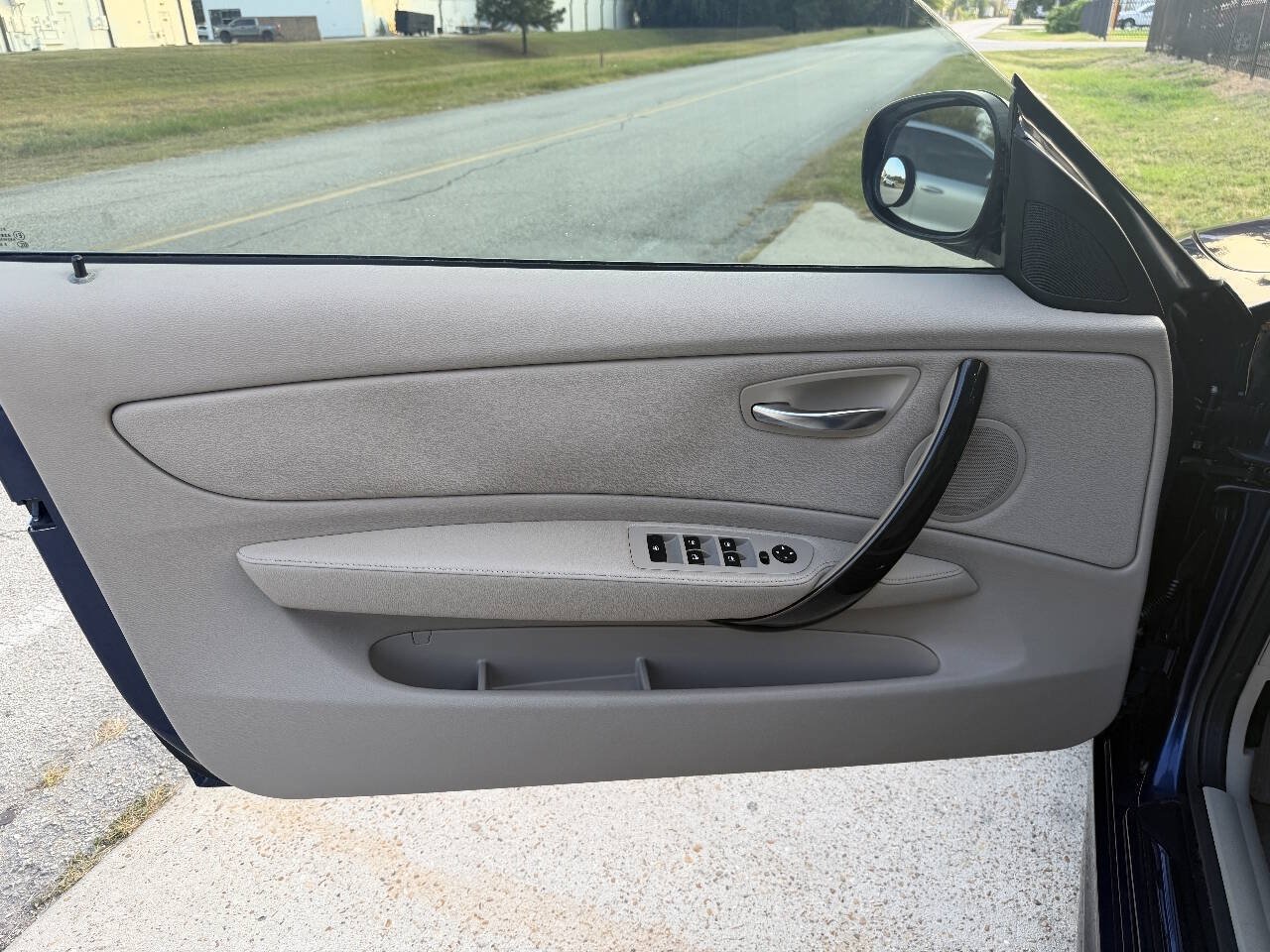Used 2013 BMW 128i Convertible RWD image 10
