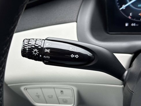 Certified 2024 Hyundai Tucson Limited AWD/4WD image 11
