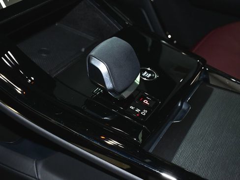 Used 2025 Land Rover Range Rover Sport Autobiography image 49