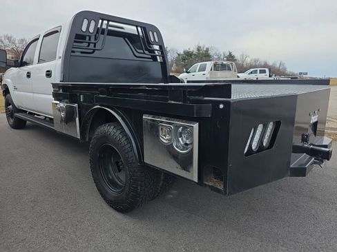 Used 2006 Chevrolet Silverado 3500 LT w/ Heavy-Duty Power Package image 7