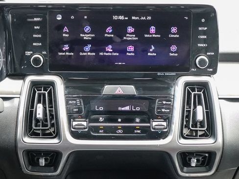 Certified 2023 Kia Sorento S w/ Panoramic Sunroof Package FWD image 15