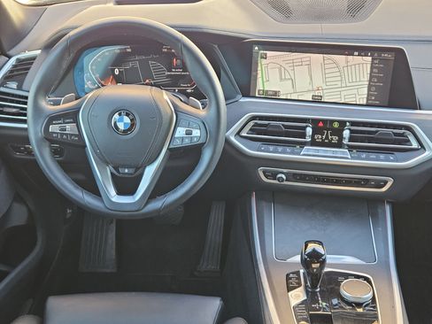 Used 2022 BMW X5 xDrive40i w/ Premium Package image 28