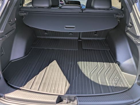 Used 2026 Chevrolet Equinox EV LT image 26