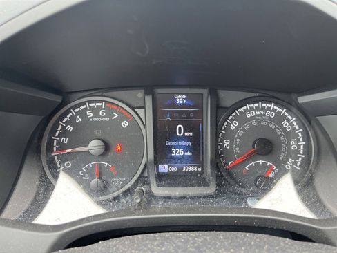 Used 2021 Toyota Tacoma SR image 7