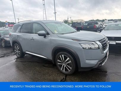 Used 2024 Nissan Pathfinder Platinum