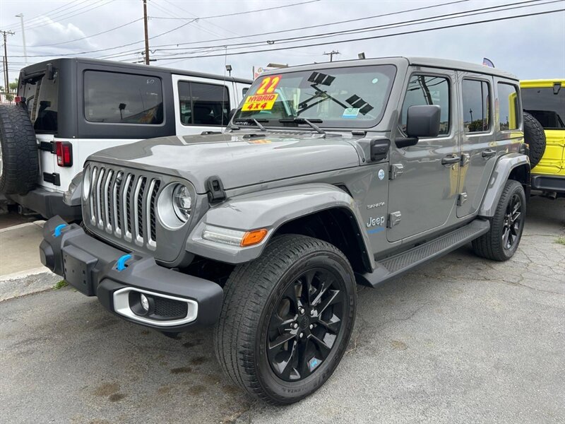 Used 2022 Jeep Wrangler Unlimited Sahara w/ Cold Weather Group AWD/4WD image 3