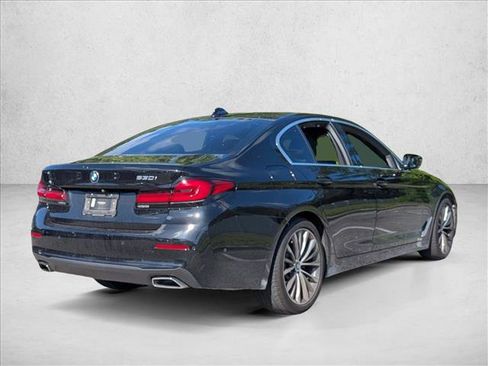 Used 2021 BMW 530i w/ Premium Package RWD image 5