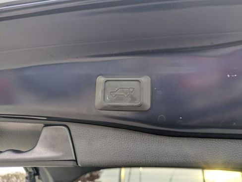 Used 2023 Toyota RAV4 XLE image 30