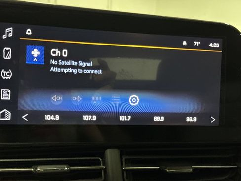 Used 2024 Chevrolet Trax LT FWD image 14