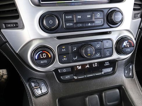 Used 2016 GMC Yukon XL SLT w/ Premium Edition RWD image 57