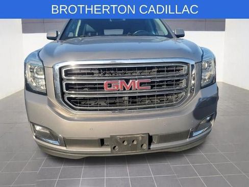 Used 2019 GMC Yukon XL SLT w/ Open Road Package AWD/4WD image 8