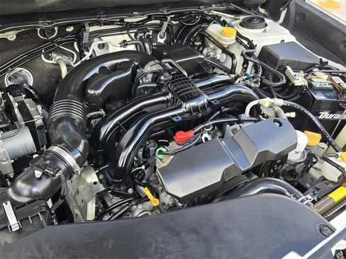 Used 2015 Subaru Forester 2.5i Limited image 17