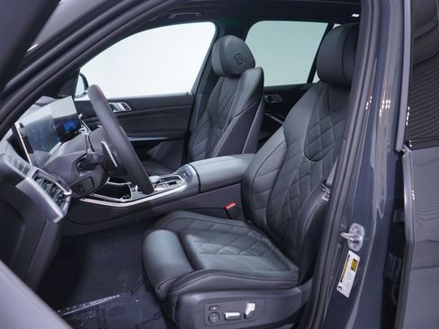 New 2026 BMW X5 sDrive40i w/ M Sport Package image 7