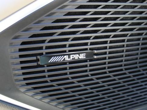 Used 2023 Jeep Wagoneer Series II w/ Premium Group I AWD/4WD image 12