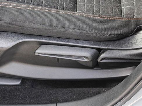 Used 2025 Honda HR-V Sport image 29