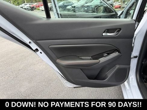Used 2025 Nissan Altima 2.5 SR FWD image 13