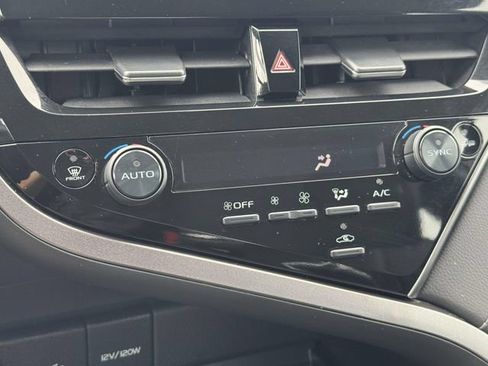 Certified 2023 Toyota Camry SE FWD image 17