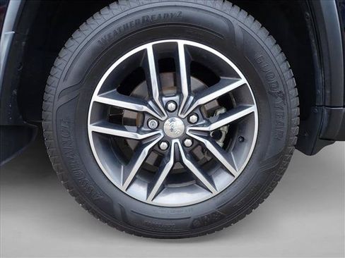 Used 2017 Jeep Grand Cherokee Limited AWD/4WD image 6