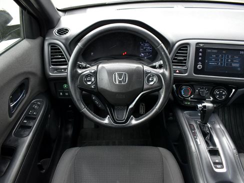Used 2019 Honda HR-V Sport image 12