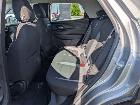 Used 2023 Chevrolet TrailBlazer LS AWD/4WD image 23