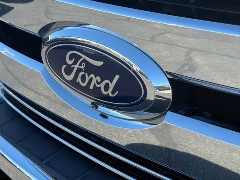 Used 2017 Ford F250 Lariat w/ Lariat Value Package image 28