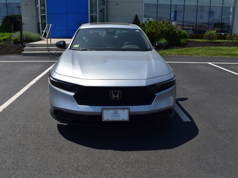 Used 2025 Honda Accord Sport image 6