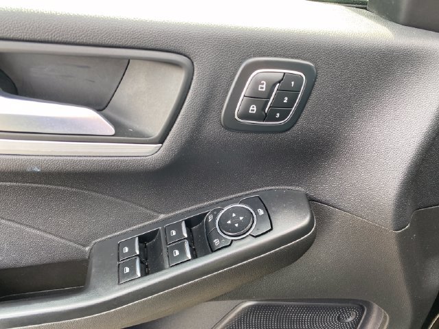Used 2024 Ford Escape Platinum AWD/4WD image 18