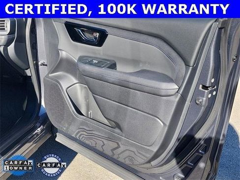 Certified 2025 Subaru Forester Limited image 17