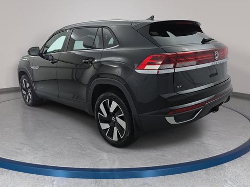 Certified 2024 Volkswagen Atlas Cross Sport SE AWD/4WD image 7