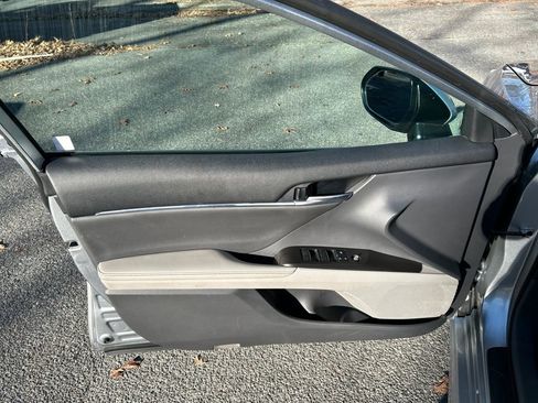 Used 2024 Toyota Camry XSE image 12