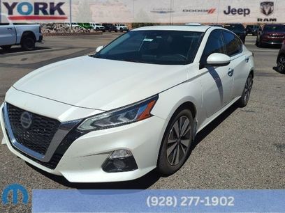 Used 2020 Nissan Altima 2.5 SV