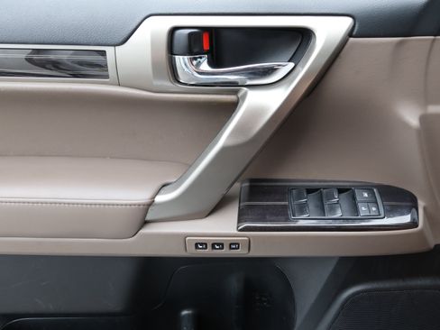 Used 2020 Lexus GX 460 Premium AWD/4WD image 12