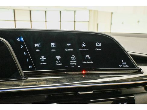 Used 2024 Cadillac Escalade Premium Luxury AWD/4WD image 58