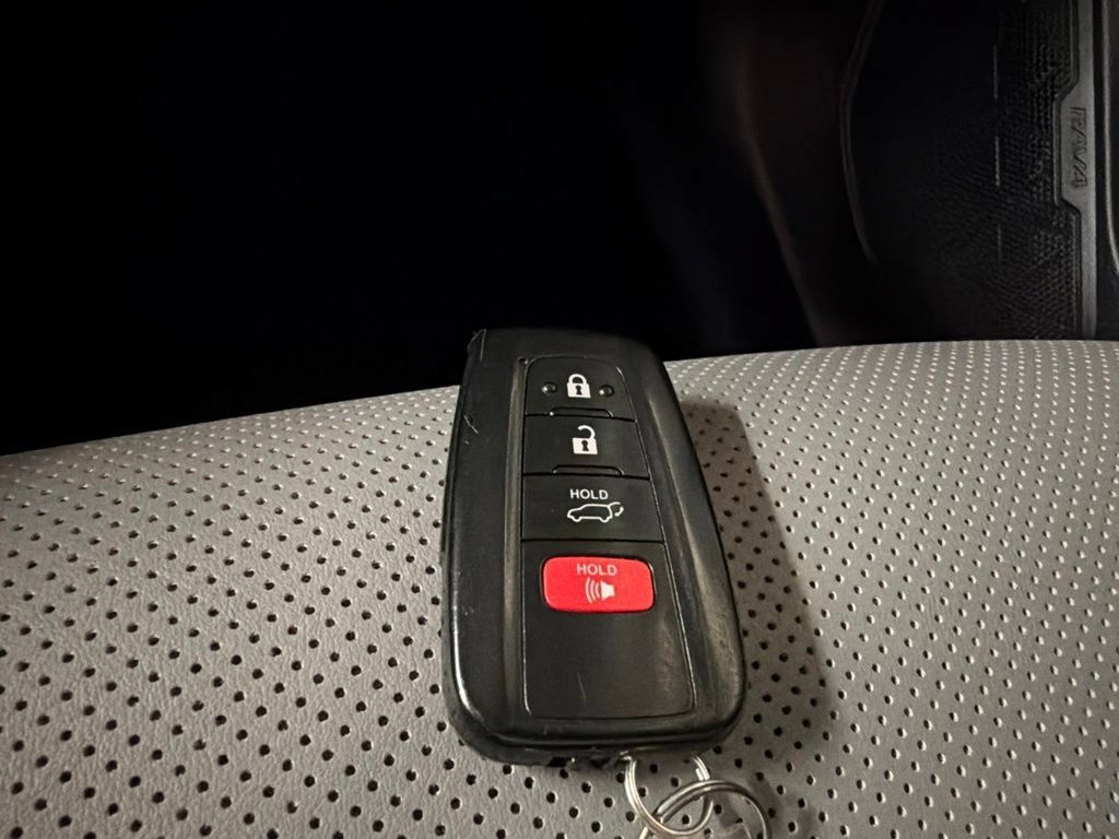 Used 2019 Toyota RAV4 Limited w/ Cold Weather Package AWD/4WD image 42