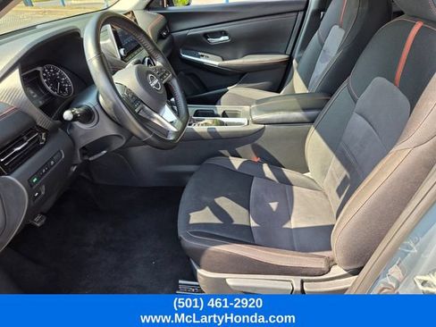Used 2025 Nissan Sentra SR FWD image 9