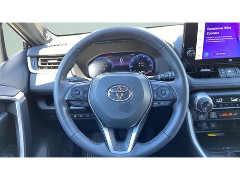 Used 2023 Toyota RAV4 XSE AWD/4WD image 13