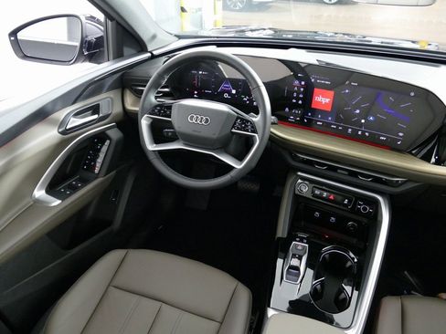 New 2025 Audi Q5 Premium image 23