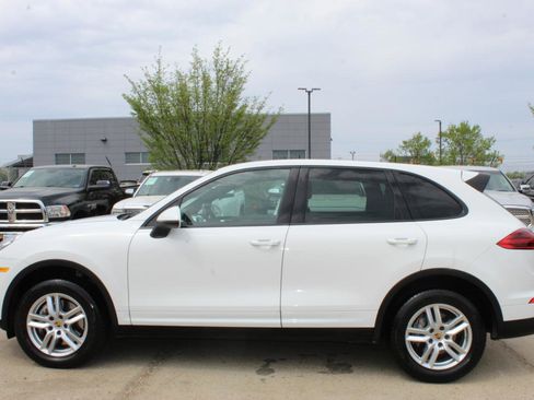 Used 2016 Porsche Cayenne Platinum Edition image 3