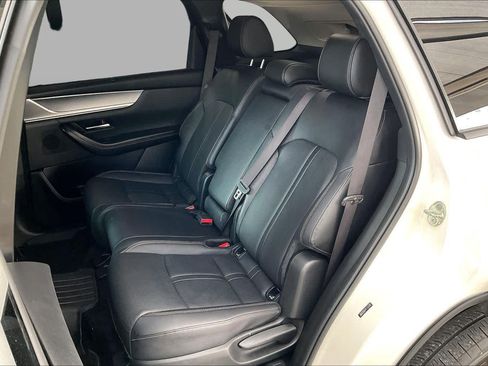 Used 2024 MAZDA CX-90 3.3 Turbo w/ Preferred Package AWD/4WD image 21