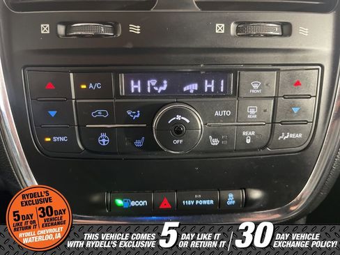 Used 2019 Dodge Grand Caravan GT image 32