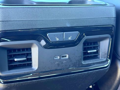 Used 2024 GMC Sierra 2500 AT4X w/ AT4X AEV Edition image 25